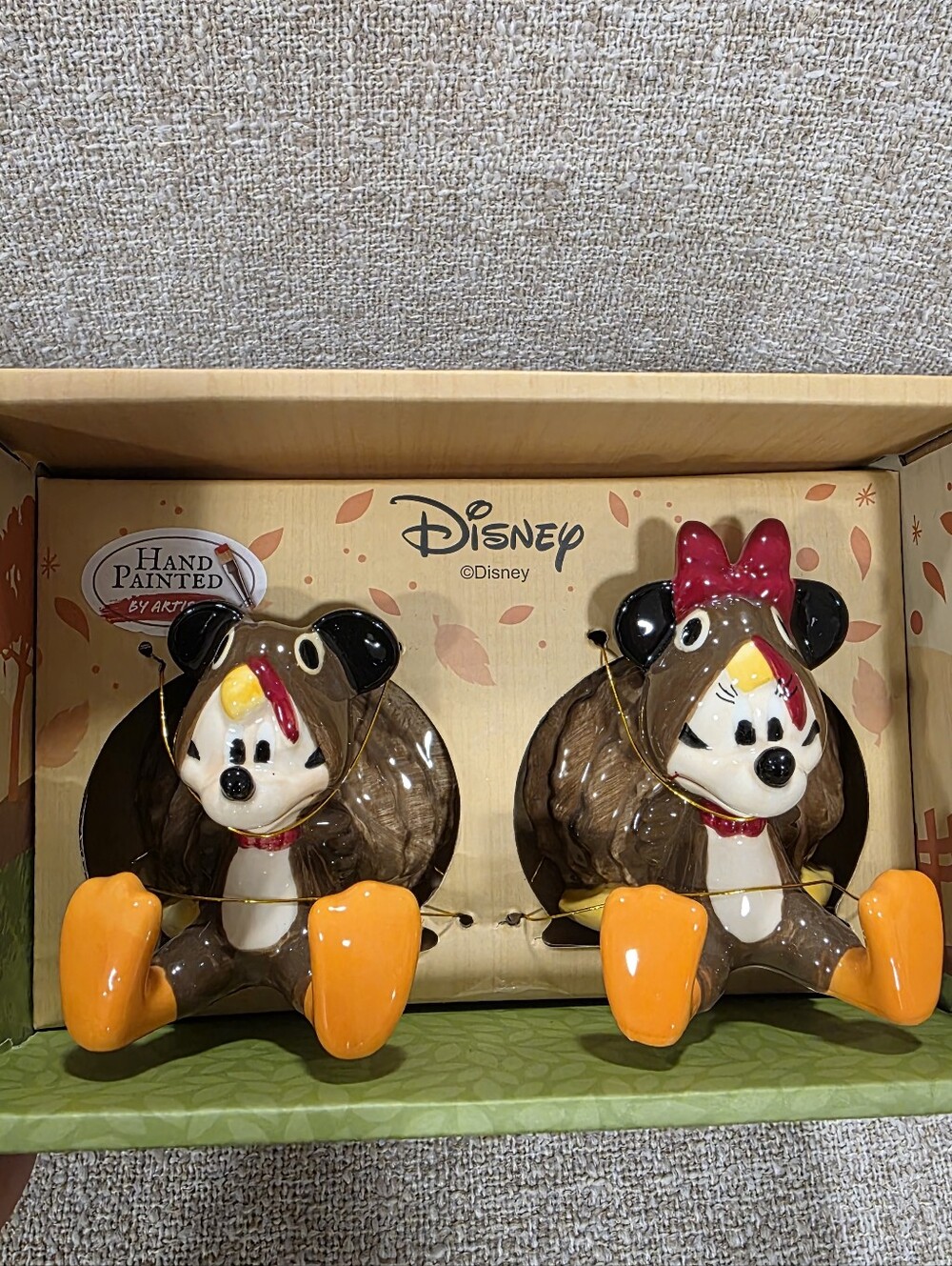 Disney Hand-Painted Mickey & Minnie Pumpkin Salt And Pepper Shakers